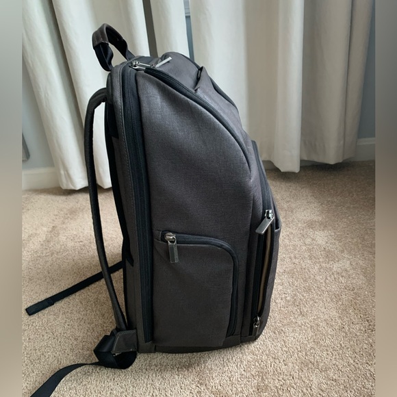 Briggs and Riley large Backpack - Picture 2 of 16